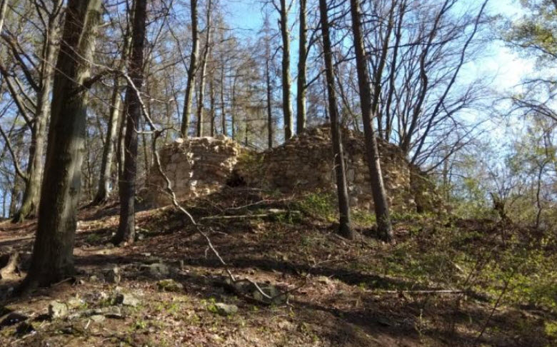 Zřícenina Hradu Džbán, Czech Republic (Czechia)